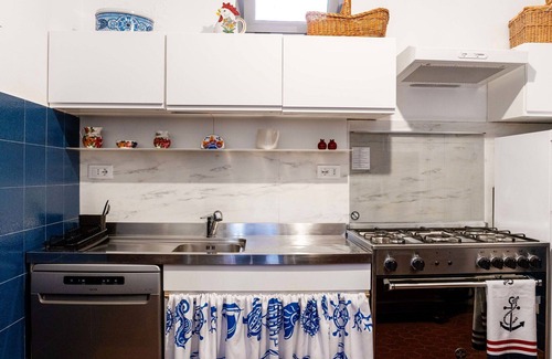 Riva Ligure House | Stunning villa for 7 people with WIFI, TV and balcony