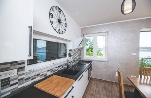 Jadranovo Villa | Stunning Villa Grace* with a sea view and a pool in Jadranovo