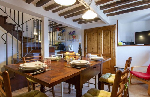 Casoli House | Stunning villa for 6 people with WIFI, private pool, TV, terrace and pets allowed