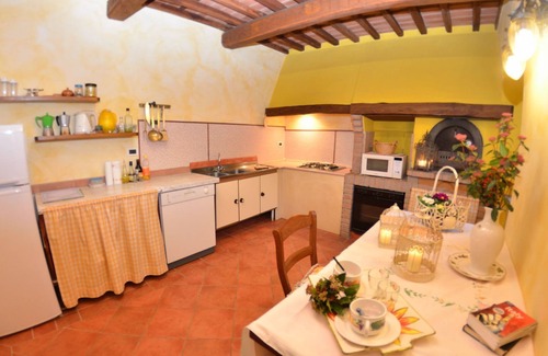 Massa e Cozzile Villa | Stunning villa for 6 guests with private pool, internet, TV, patio and pets allowed