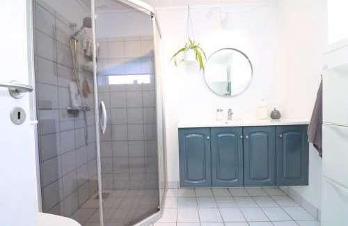Stykki House | Stykkjastova - view and positioning