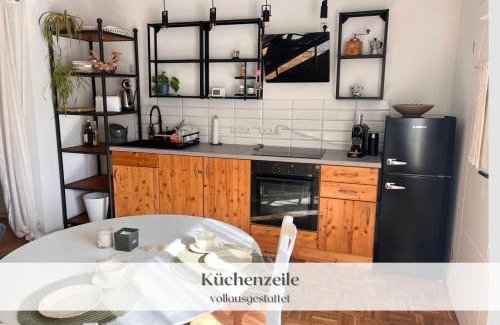 Ellerstadt Apartment | Stylisches Apartment "Hannes & Toni" mit Terrasse & Gartenblick, WLAN, kostenloser Parkplatz, hundefreundlich, S-Bahn 2 Min entfernt