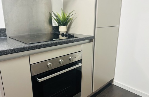 Eastbourne City Centre Apartment | Stylish 1 Bed Flat in central Eastbourne