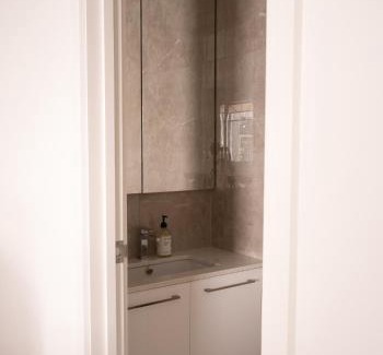 South Yarra House | Stylish 3-Bedroom in the Heart of South Yarra