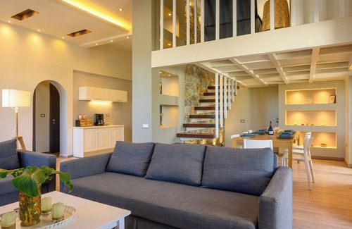 Kalo Chorio Apartment | Stylish 3bdr apartment with a private pool, jacuzzi, jym, barbeque and fireplace