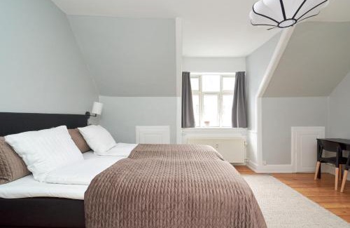 København V Apartment | Stylish 5 Person Apartment in Vibrant Urban Area