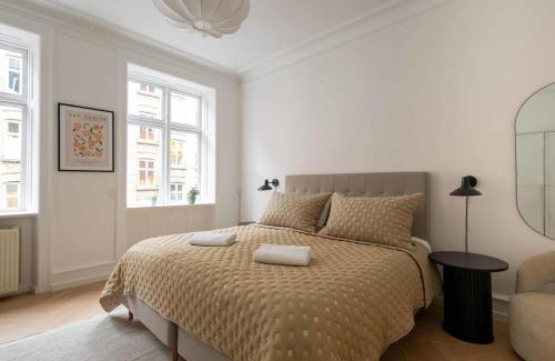 Norrebro Apartment | Stylish and Bright 2 Bedroom in CPH N