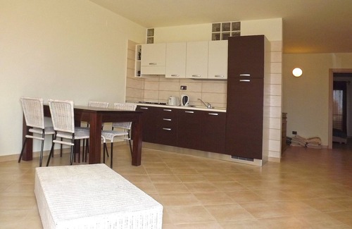 Santa Maria Apartment | Stylish Apartment in Great Location - Sea View - Close to Beach and Free Wi-Fi