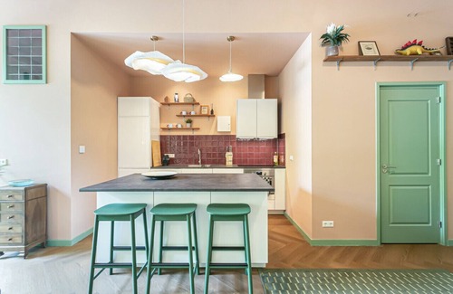 Weesperzijde Apartment | Stylish apartment next to the Amstel river -Unit B