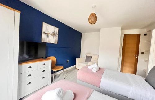 Cambridge Apartment | Stylish Cambridge Apartment with Garden