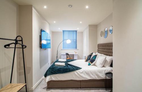 Leeds City Center Apartment | Stylish Central Leeds Apartment with Free Parking