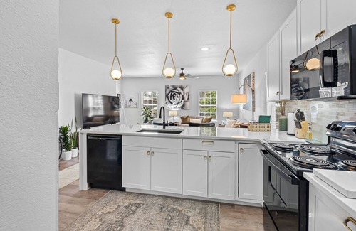 Rogers House | Stylish Downtown Rogers Home Near Everything NWA!