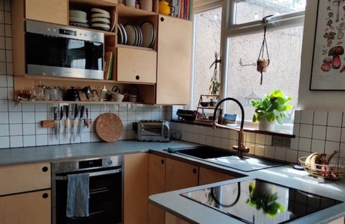 High Street House | Stylish East London Home with a Wood Burner+Garden