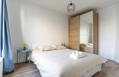 Silly-Gallieni Apartment | Stylish Getaway in Boulogne I Quick Paris Access