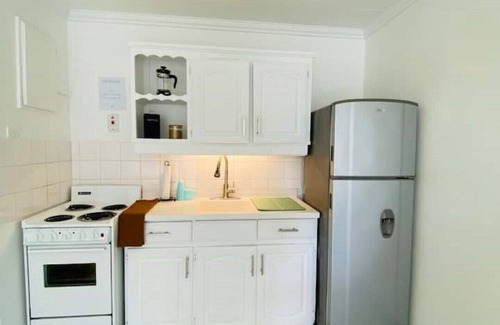 Sandy Lane Apartment | Stylish Insta-worthy APT steps from Holetown
