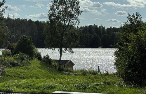 Bouvet Island House | Stylish Lakehouse retreat with views over Djulö