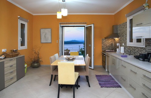 Perigiali Villa | Stylish Modern villa, private pool Ionian seaview, Walking distance to the beach