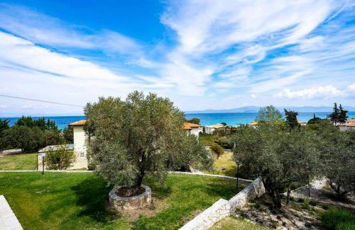 Haniotis Apartment | Stylish Pool Villa Konstantinidis Complex