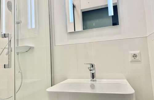 Ottakring Apartment | Stylish & Renovated Apartment with Free Parking