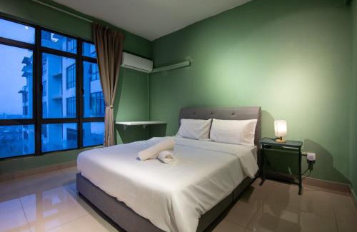 Taman Daya Apartment | Stylish & Spacious 2BR at ARC Austin with Free Parking