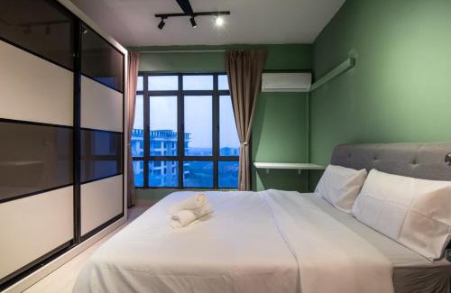 Taman Daya Apartment | Stylish & Spacious 2BR at ARC Austin with Free Parking