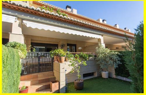Javea House | Stylish townhouse - RESORT facilities