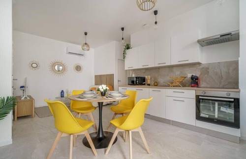 Perier Apartment | Sublime Appartement Avec Terrasse & Climatisation