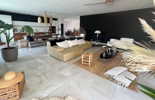 Montferrier-sur-Lez House | Sublime contemporary villa with swimming pool and panoramic view