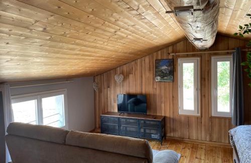 Montlaur-en-Diois House | Sublime studio de caractère ,50 m2 climatisé .