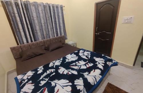 Sigra Hotel | Sudarshan Home Stay