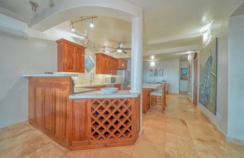 Bouvet Island Cabin | Suenos Grande Villa - Luxury three bedroom, three bathroom poolside villa