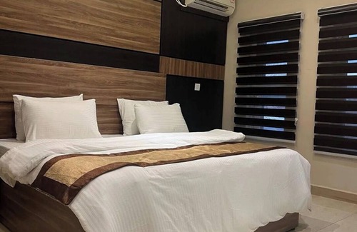 Ibadan Hotel | Sugarhouse Hotel
