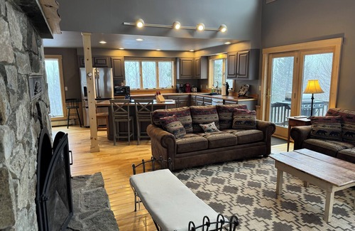 Carrabassett Valley House | Sugarloaf West Mountain Summit Lodge