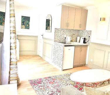 Passy Apartment | Suite Adèle Passy