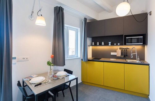 Monte di Pieta Apartment | Suite behind the cathedral