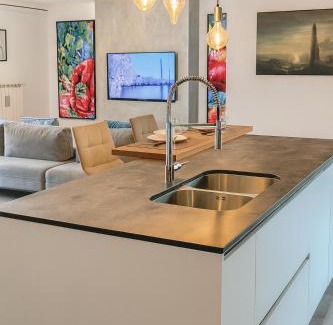 Barriera Vecchia-San Giacomo Apartment | Suite Enes Terrazza con vista e relax in centro città