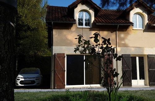 Villefranche-de-Rouergue House | Suite indépendante de 66m2 tout confort et calme