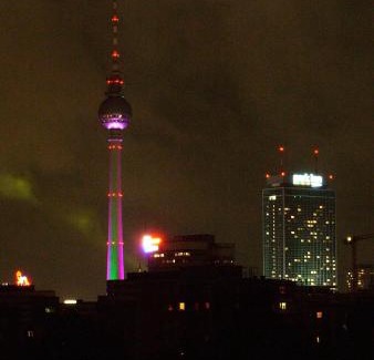 Friedrichshain Apartment | SUITE Top View & City Alex 4 rooms 2 bathrooms 1 kitchen