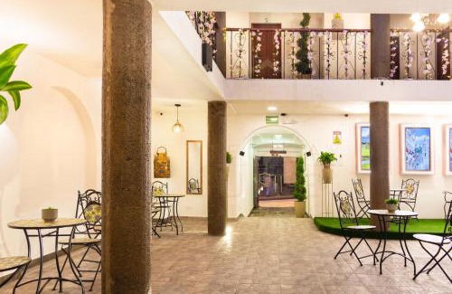 Quito Historic Center Hotel | Suites Experience by Hotel David