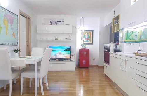 Iasi Condo | Suites " OASI " of 60 square meters equipped with all the comforts with service from Hotel