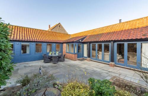 Weybourne House | Summer Barn