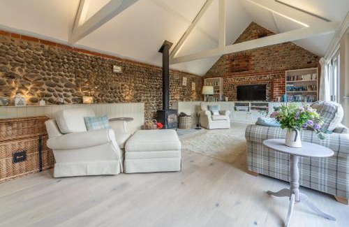 Weybourne House | Summer Barn