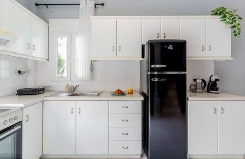 Nea Skioni Apartment | Summer family retreat