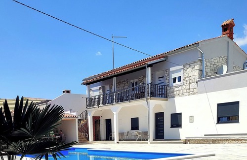 Pavicini House | Summer House Nina