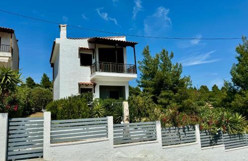 Ormilia Villa | Summer Luxury Villa with Sea View