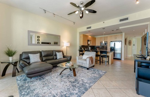 South Padre Island Apartment | Sun and beach at your feet! @ The Sapphire 604