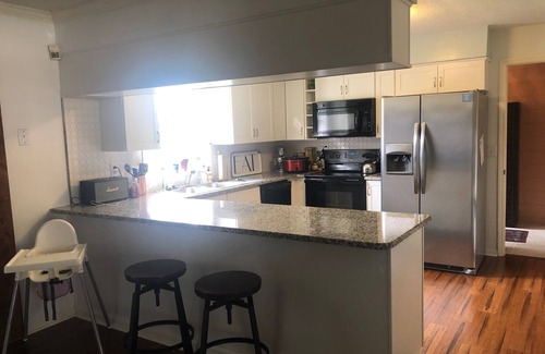 Lakeland House | Sun N' Fun Mid-Century Modern Home Preview listing