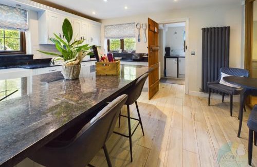 Raymonds Hill House | Sundowner - Axminster Devon