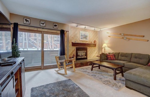 Four O'Clock Condo | Sundowner II 203