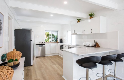 Culburra Beach House | Sunfish - Pet Friendly - 4 Mins Walk to Beach